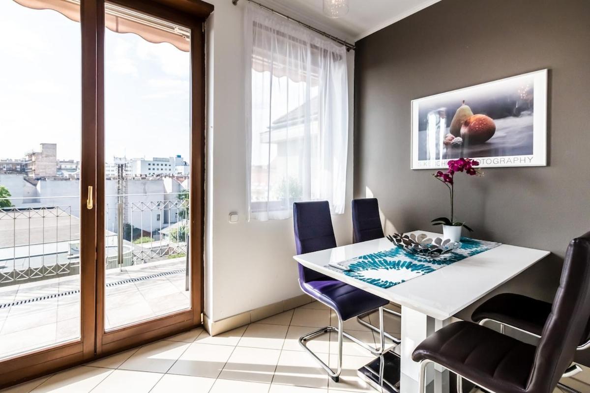 Penthouse Free Parking 2balconies Ac Apartment