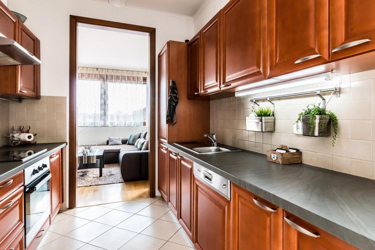 Penthouse Free Parking 2balconies Ac Apartment Budapest